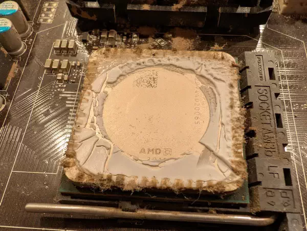教程：DIY 组装电脑的 7 种必备用品