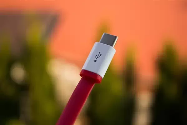 USB4 v2.0将登陆AMD平台 峰值带宽120Gbps！但还得等两年